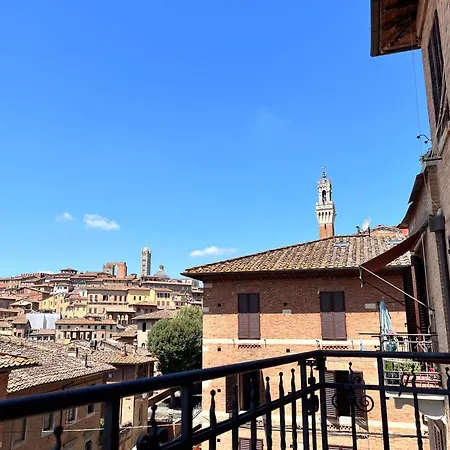Vicolo Dell'Oro-2